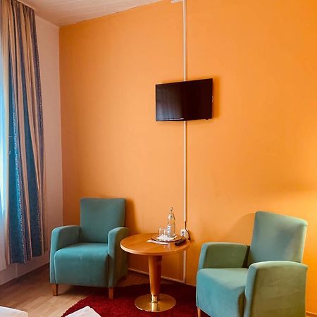 Hotel Gasthaus Zur Eule Кьолн Екстериор снимка