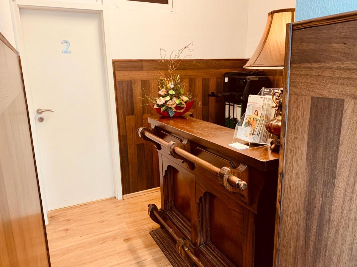 Hotel Gasthaus Zur Eule Кьолн Екстериор снимка