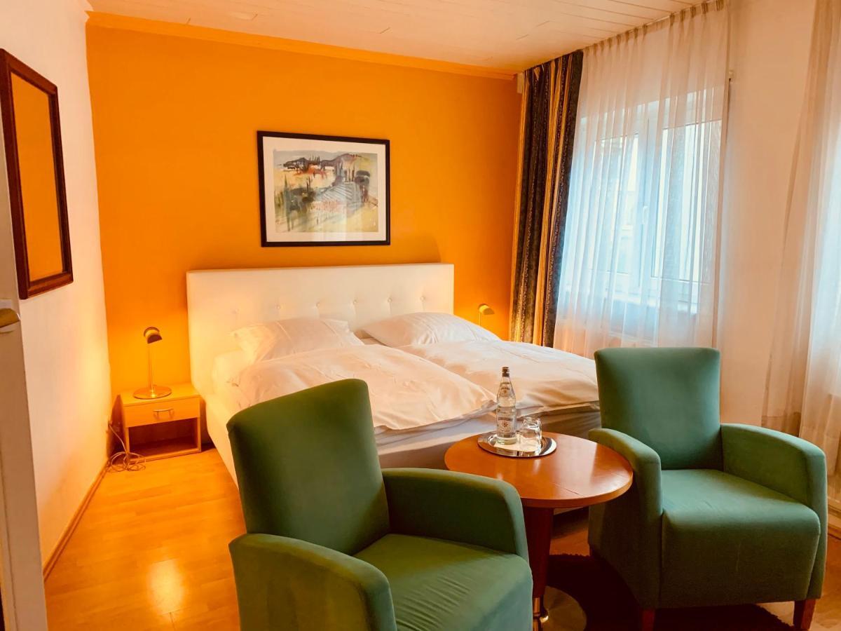 Hotel Gasthaus Zur Eule Кьолн Екстериор снимка