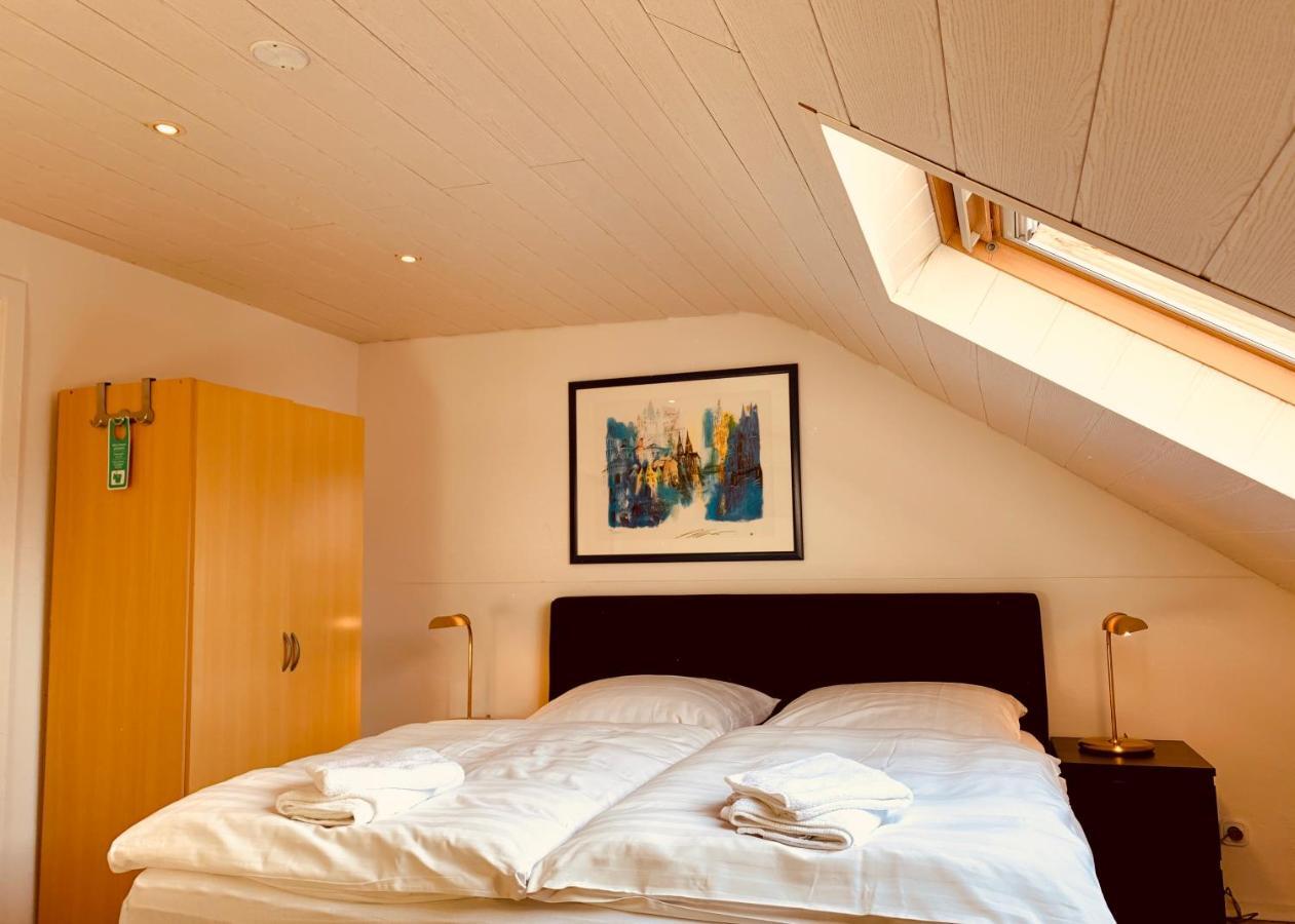 Hotel Gasthaus Zur Eule Кьолн Екстериор снимка