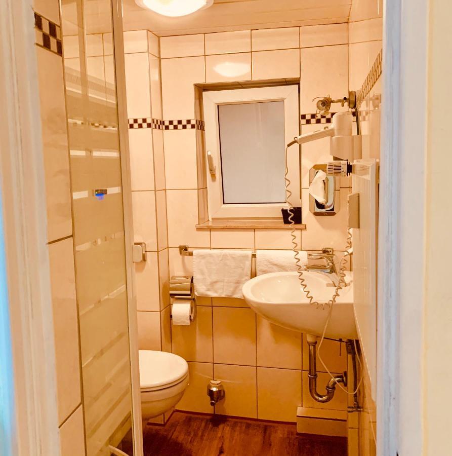 Hotel Gasthaus Zur Eule Кьолн Екстериор снимка