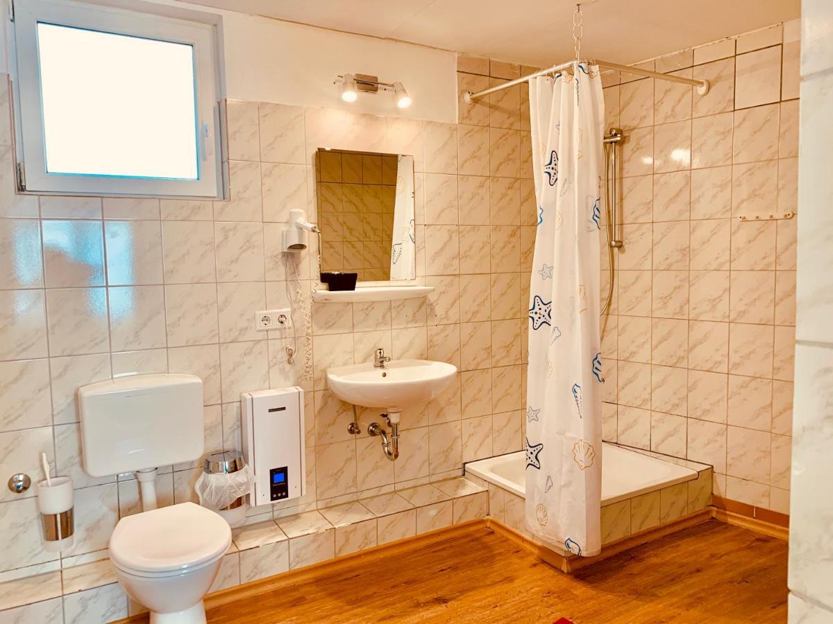 Hotel Gasthaus Zur Eule Кьолн Екстериор снимка