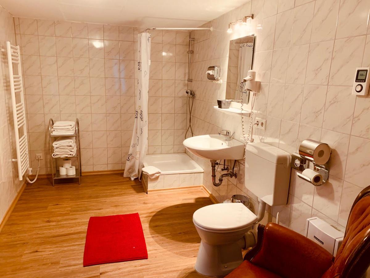 Hotel Gasthaus Zur Eule Кьолн Екстериор снимка